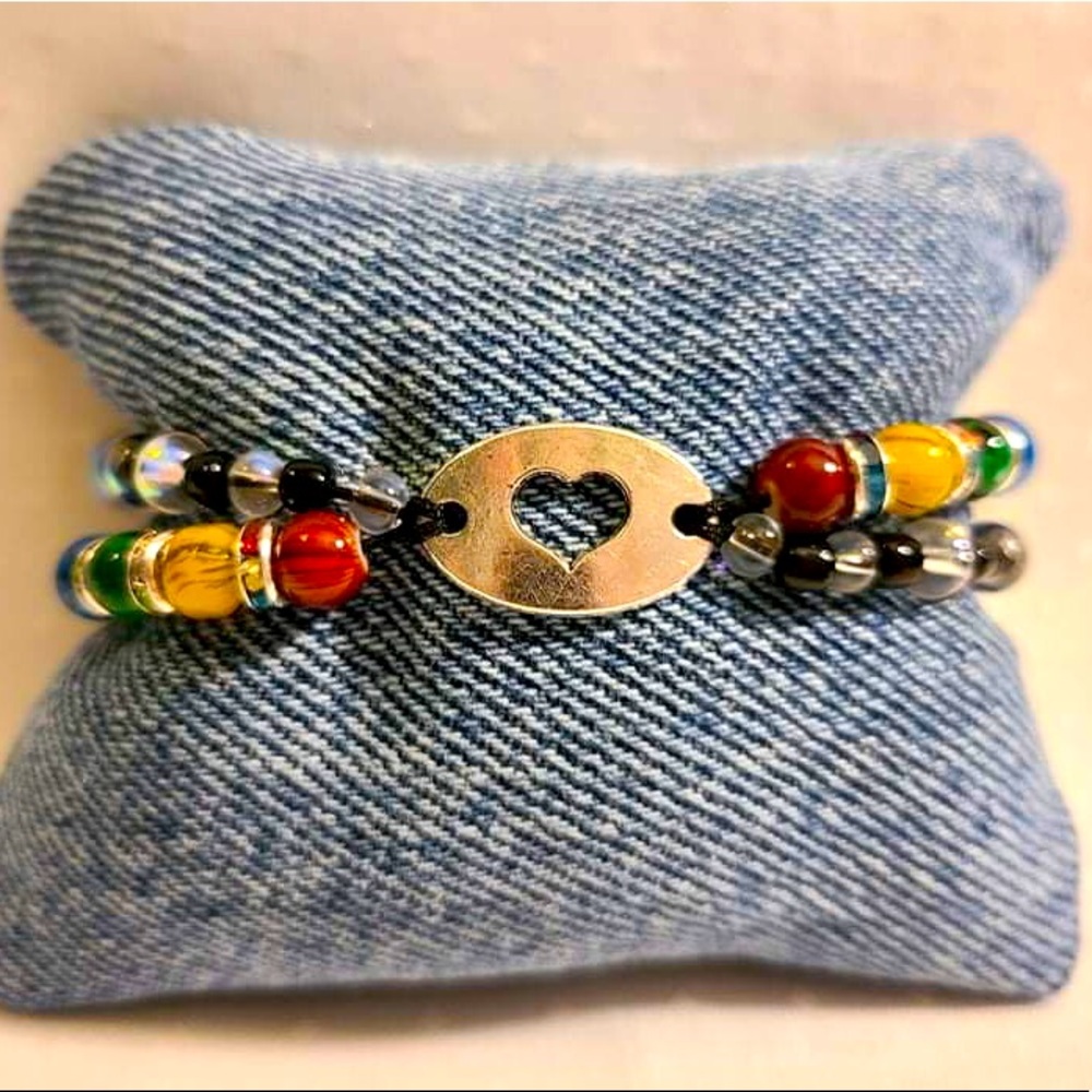 Heart Cutout Beaded Friendship Bracelet - Multicolor